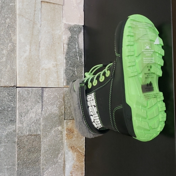 UGG Kids Butte II Cwr Snow Boot - Picture 9 of 11